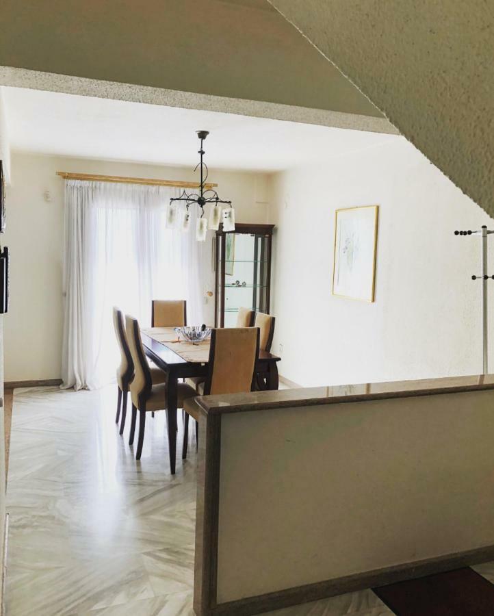 סיווירי Bright & Spacious Seaview Villa מראה חיצוני תמונה